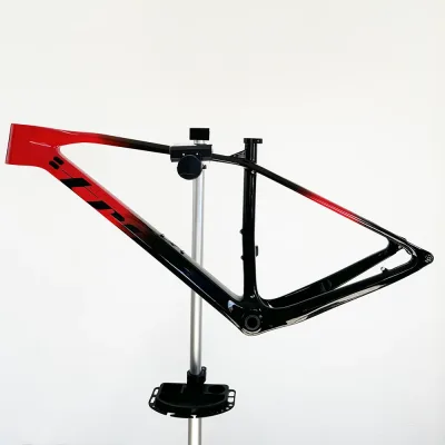 Cadre de VTT en carbone mat 148 × 12 mm – image 3